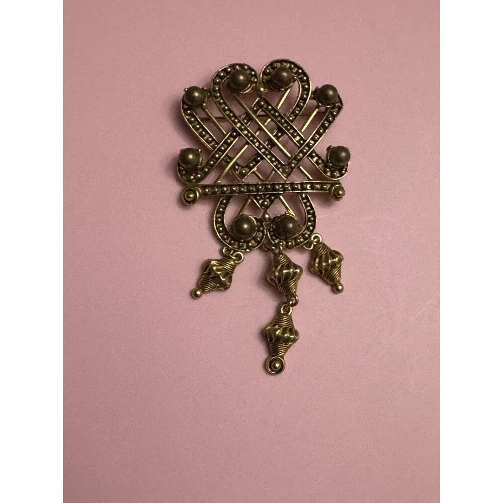 Florenza Vintage Gold Tone Dangle Brooch 3” Celtic Knot Heart Filigree Pin
